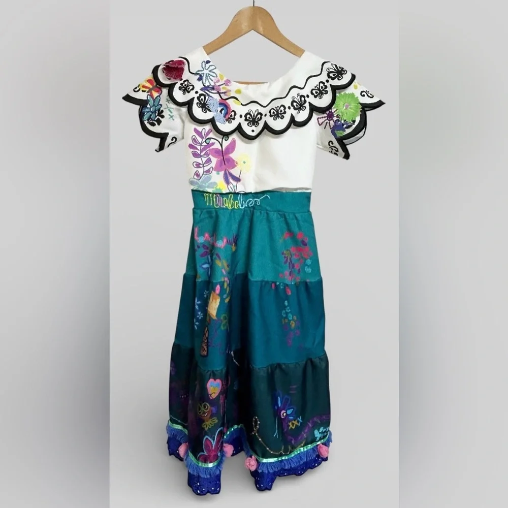 Disney Store Parks Encanto Mirabel Costume dress w flowers butterflies Size 7/8
